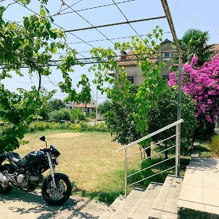 Peaceful, Cosy Tivat Guesthouse Esterno foto