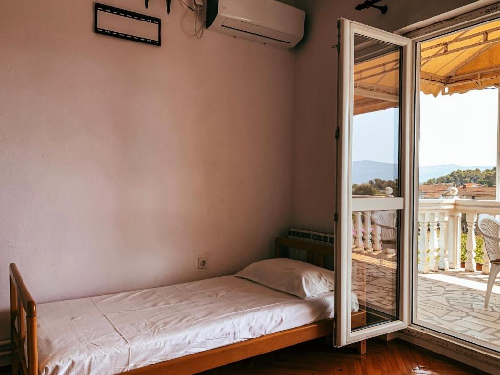 Peaceful, Cosy Tivat Guesthouse Esterno foto