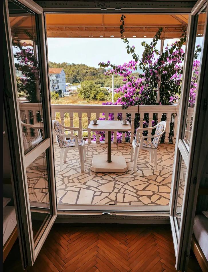 Peaceful, Cosy Tivat Guesthouse Esterno foto